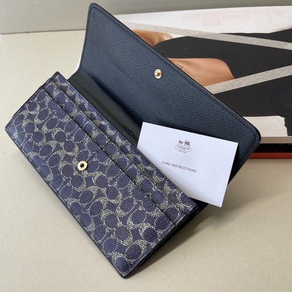 (new+tag) Coach signature monogram classic violet black soft wallet - Picture 6 of 15